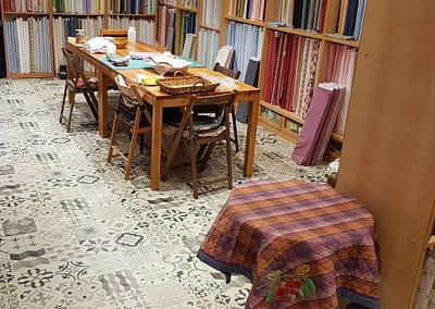 Instalación de alfombra vinílica (21)