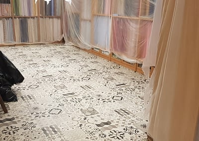 Instalación de alfombra vinílica (13)