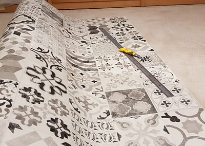 Instalación de alfombra vinílica (3)